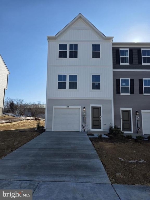 127 Kinkade Court - Photo 1