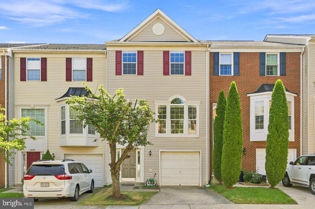 6687 Roderick - Photo 1