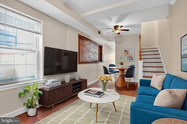 112 E Allen Street - Photo 1