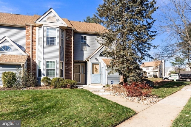 97 Pinewood Drive - Photo 1