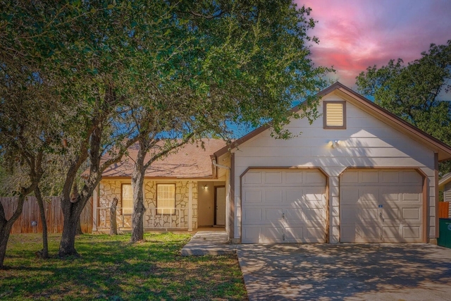 7712 Islander Dr - Photo 1
