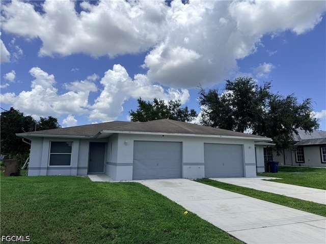 2508 Martin Avenue - Photo 1