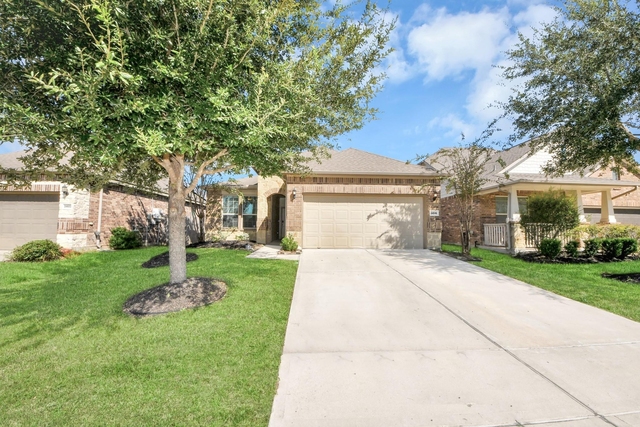 24546 Royal Pike Drive - Photo 1