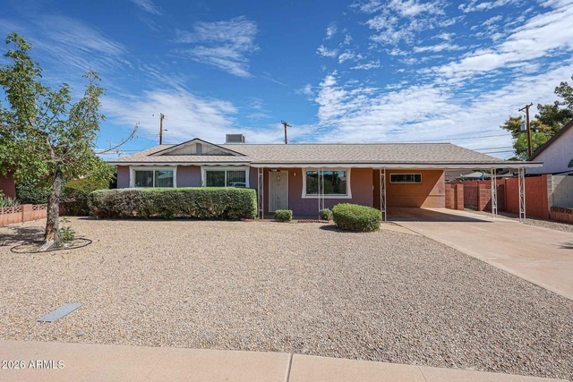 7308 E Pierce Street - Photo 1