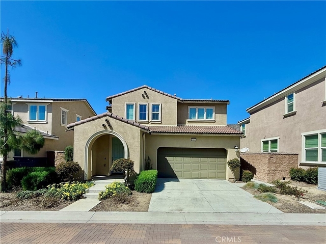 3162 E Mt Rainier Drive - Photo 1