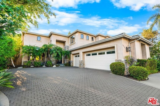 10445 Amberwood Lane - Photo 1