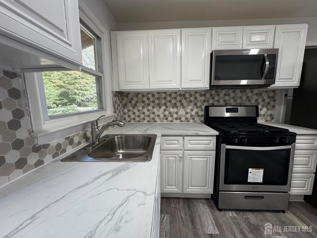 55 Morris Street - Photo 1