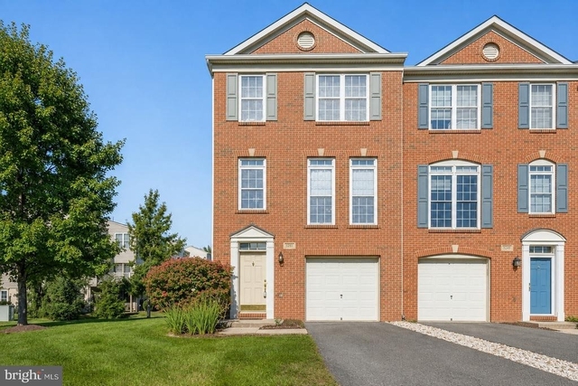 5251 Prairie Willow Way - Photo 1