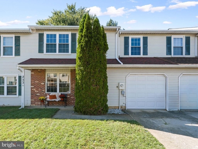 233 Lafayette Drive - Photo 1