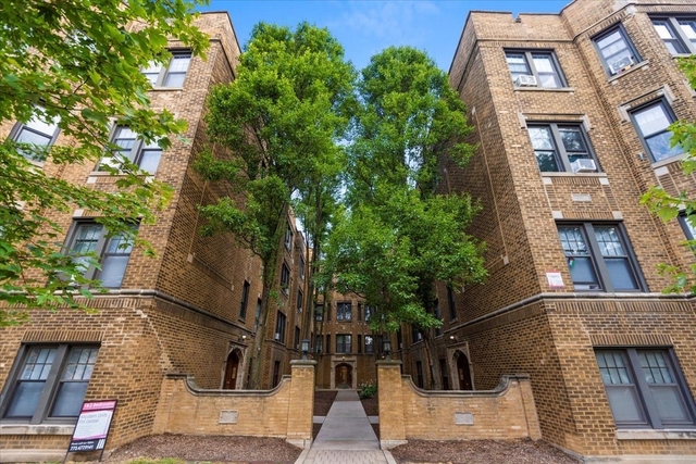 3600 N Claremont Avenue - Photo 1
