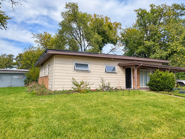 204 Shabbona Drive - Photo 1