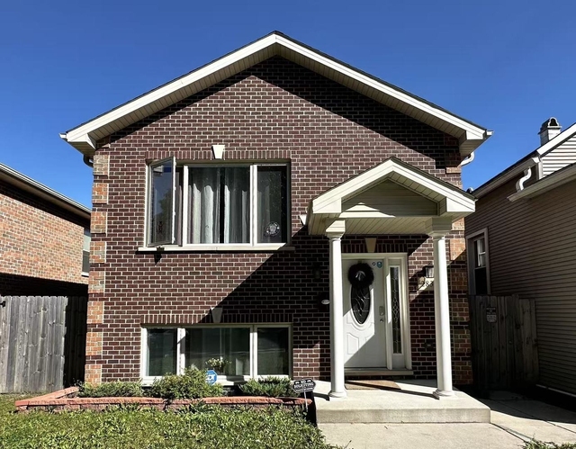 2839 N Rutherford Avenue - Photo 1