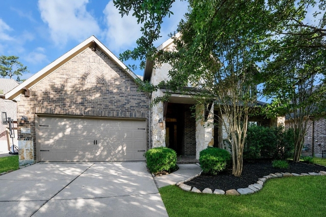 143 W Wading Pond Circle - Photo 1