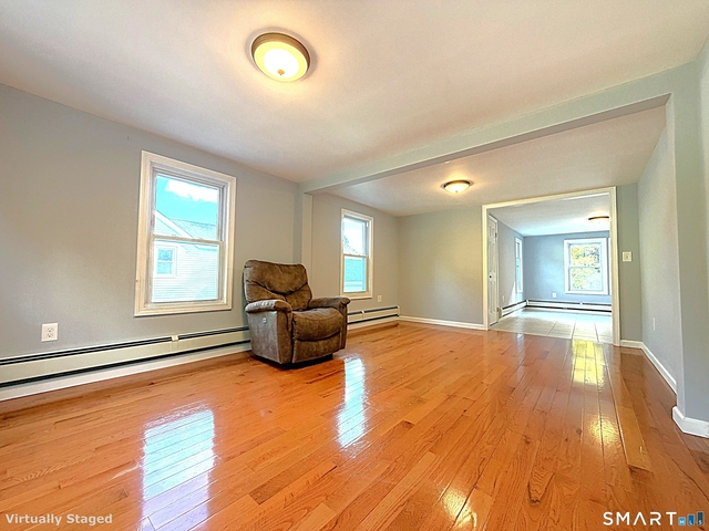 25 Railroad Avenue - Photo 1