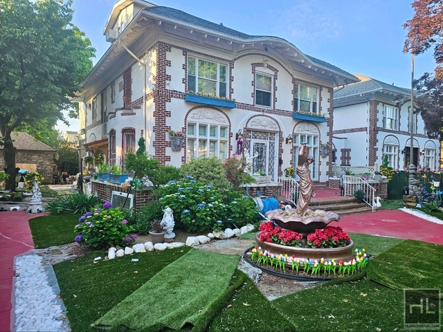 8015 21 Avenue - Photo 1