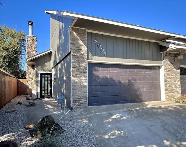 2007 Fleur De Lis Court - Photo 1