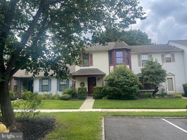 2 Chadwick Court - Photo 1