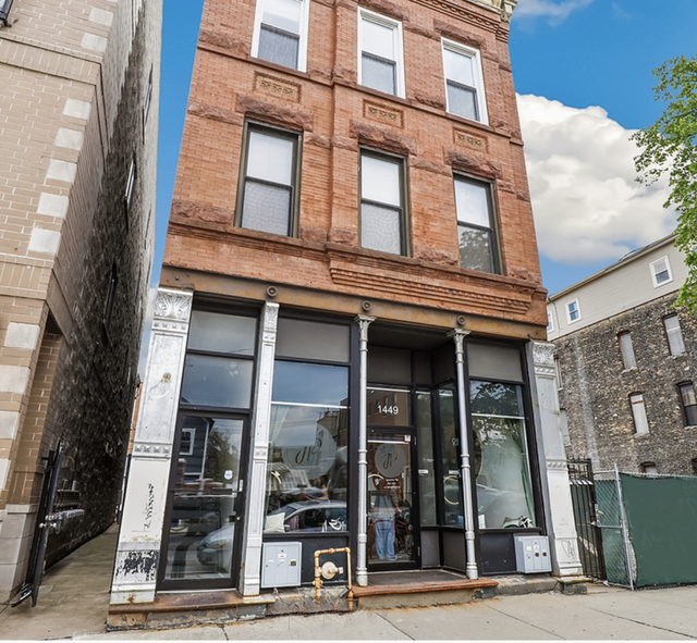 1449 N Ashland Avenue - Photo 1