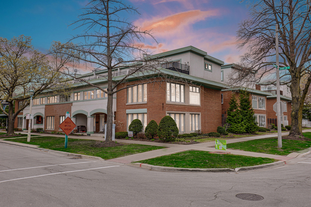 601 South Boulevard - Photo 1
