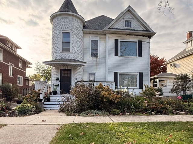 307 N Raynor Avenue - Photo 1