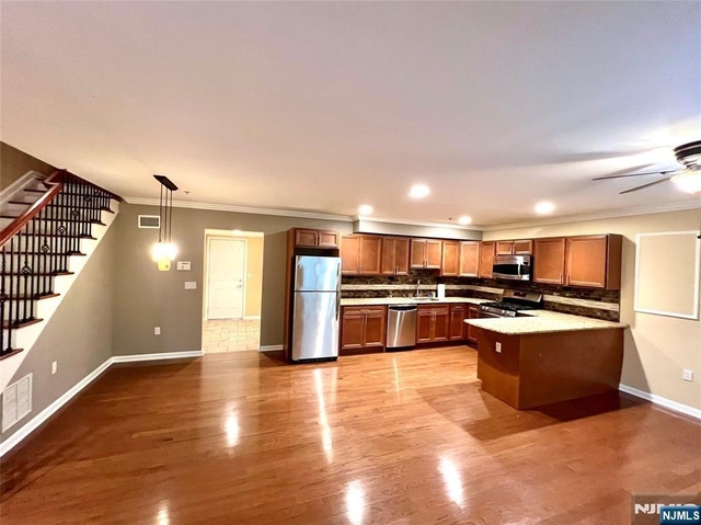 10 Terrace - Photo 1