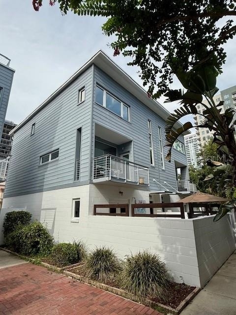 343 4th Avenue S - Photo 1