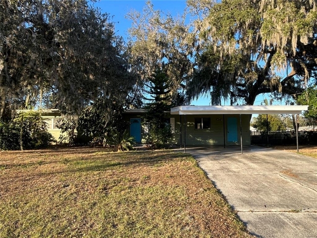 510 Manor Drive - Photo 1