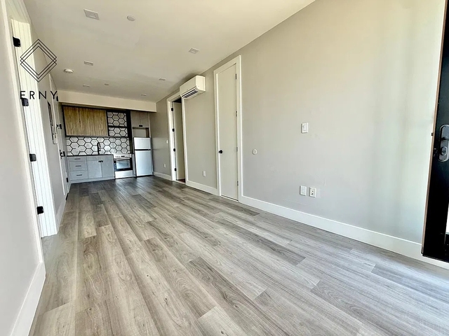 1565 New York Avenue - Photo 1