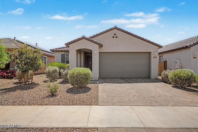 15587 W Kendall Street - Photo 1