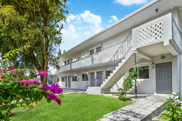 1001 Ne 80th Street - Photo 1