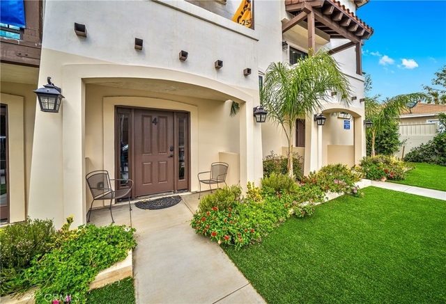 1101 N Maclay - Photo 1