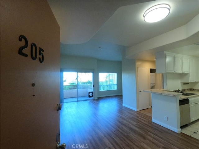 5060 Kester Avenue - Photo 1