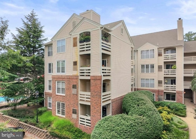 244 S Reynolds Street - Photo 1