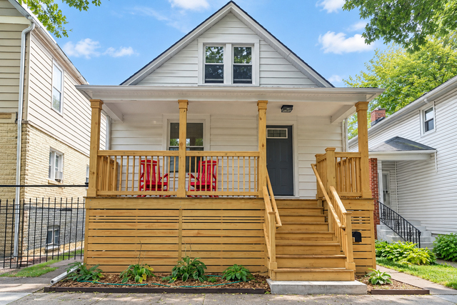 1041 Dewey Avenue - Photo 1