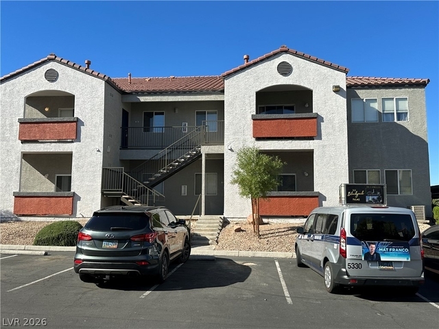 7413 W Russell Road - Photo 1