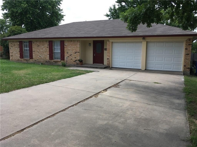 5804 Chadsford Court - Photo 1