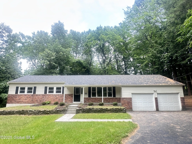 8 N Hill Drive - Photo 1