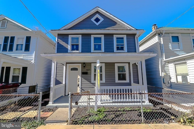 427 Highland Avenue - Photo 1