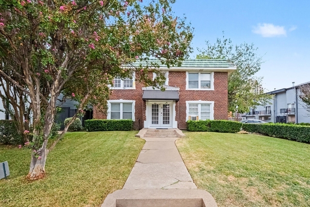 4026 Holland Avenue - Photo 1