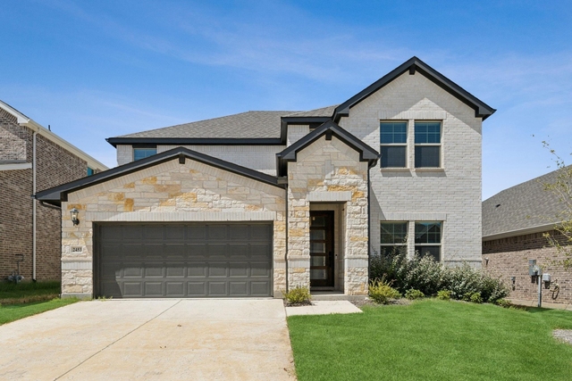 2453 Yosemite Way - Photo 1