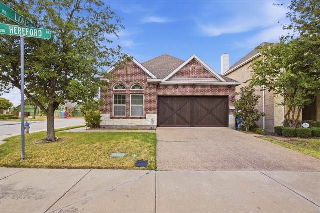 3009 Hereford Drive - Photo 1