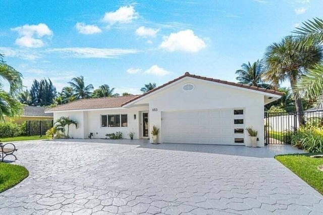 653 Nw 10th Court - Photo 1