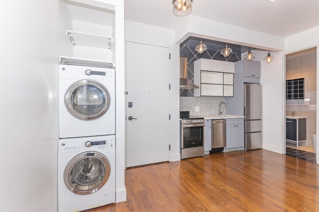 85 Graham Avenue - Photo 1