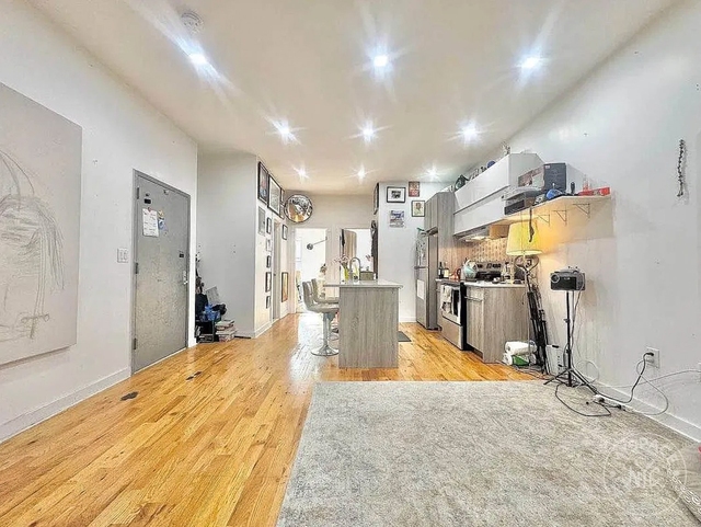 100 Marcus Garvey Boulevard - Photo 1