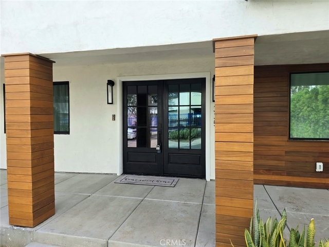 335 N Harvard - Photo 1