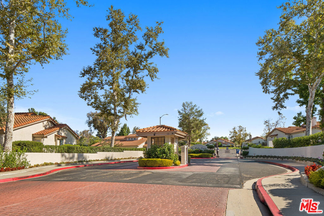 308 Pebble Beach Drive - Photo 1