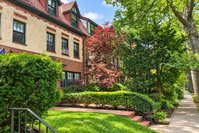 273 Burns Street - Photo 1