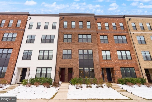 43553 Charitable Street - Photo 1
