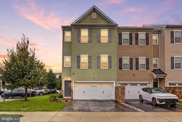 154 Mercer Court - Photo 1