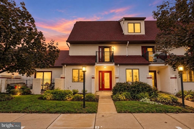 7 Queen Victoria Way - Photo 1